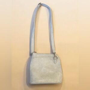 Elegant Cream Shoulder Bag